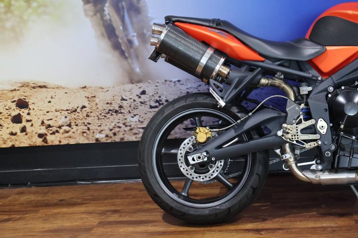 2009 TRIUMPH STREET TRIPLE R Orange
