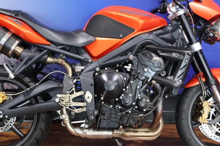 2009 TRIUMPH STREET TRIPLE R Orange