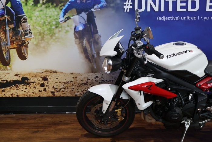 2013 TRIUMPH STREET TRIPLE R