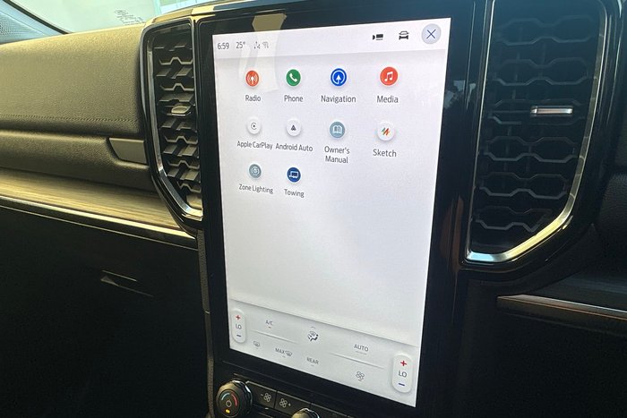 2025 Ford Everest Trend