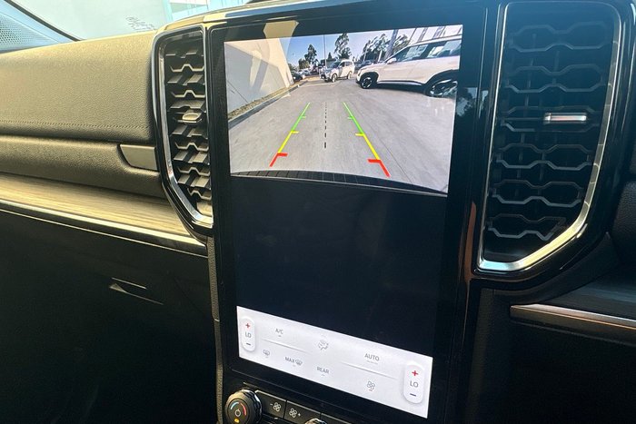 2025 Ford Everest Trend