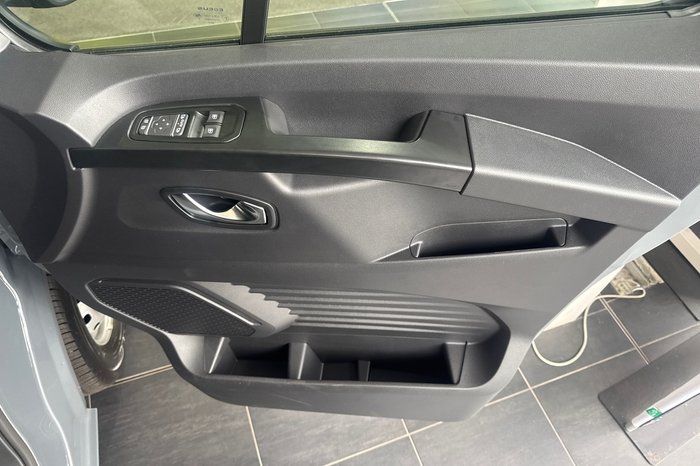 2025 Renault Trafic Premium