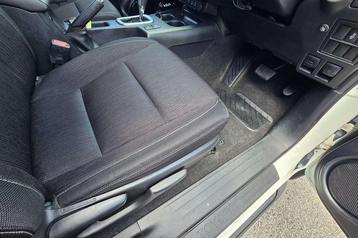 2018 Toyota Hilux SR5 GUN126R 4X4 Dual Range White