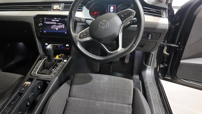 2021 Volkswagen Passat 140TSI Proline B8 Black