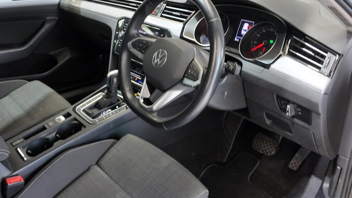 2021 Volkswagen Passat 140TSI Proline B8 Black