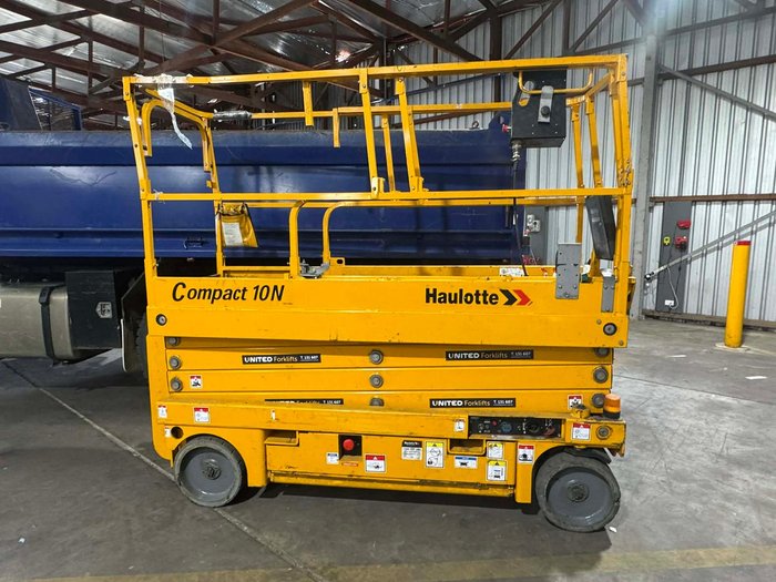 0 Haulotte Compact 10N Yellow