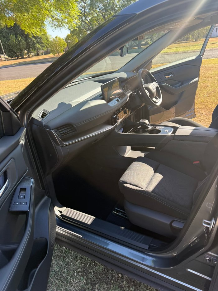 2025 NISSAN XTRAIL ST