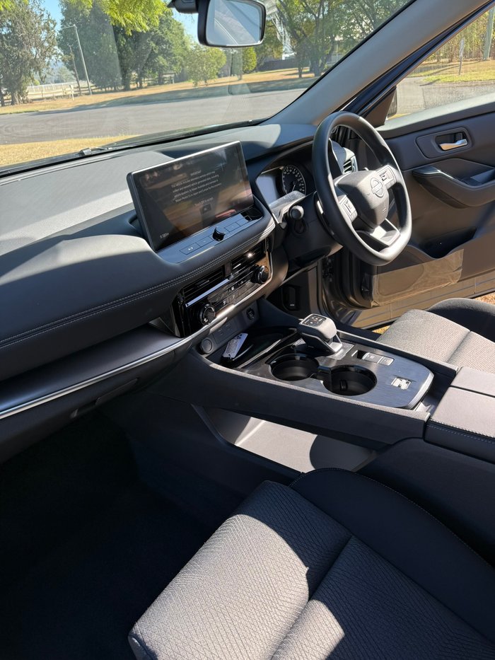 2025 NISSAN XTRAIL ST