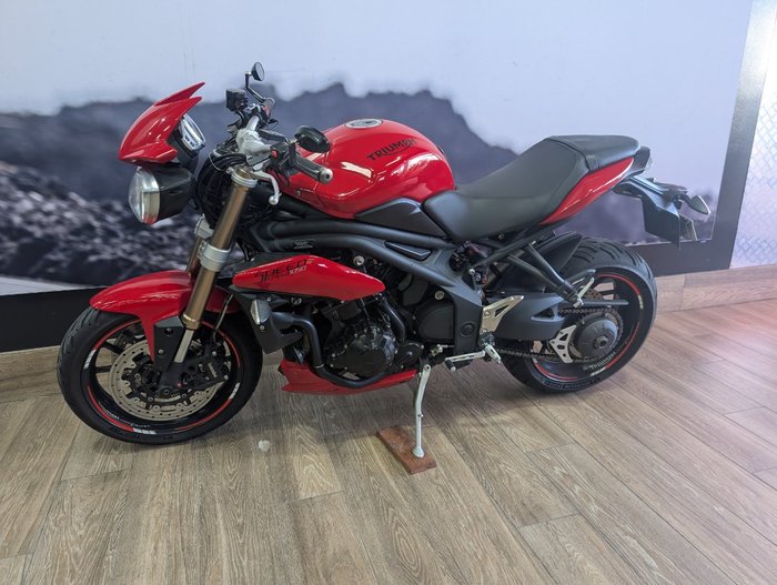 2015 Triumph SPEED TRIPLE (ABS) RED