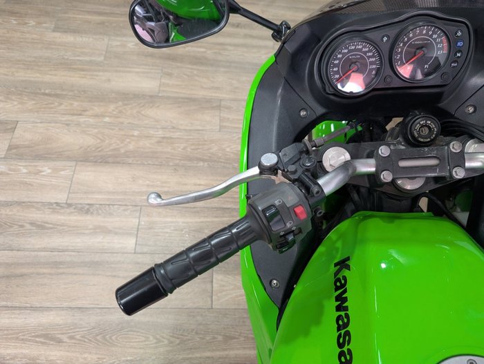 Kawasaki 2008 KAWASAKI 600CC ER6F GREEN