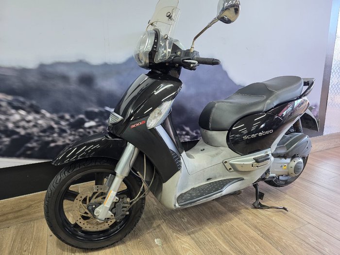 2012 APRILIA SCARABEO 300ie Black