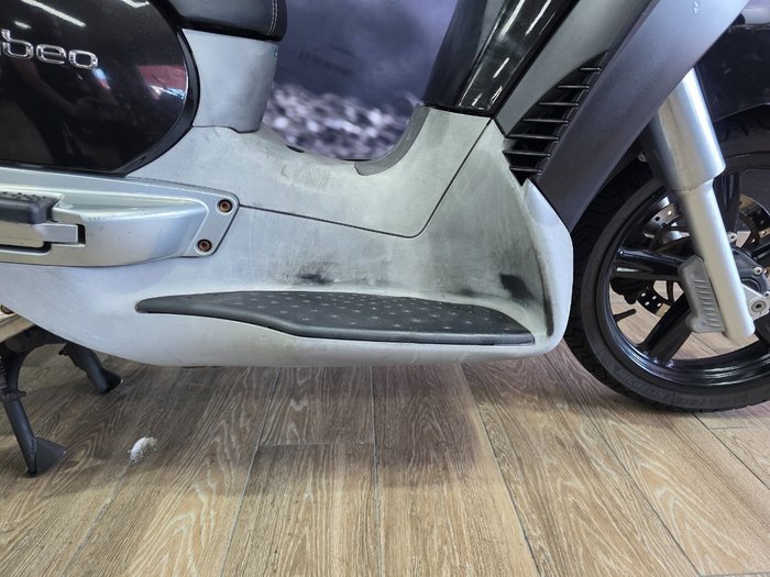 2012 APRILIA SCARABEO 300ie Black