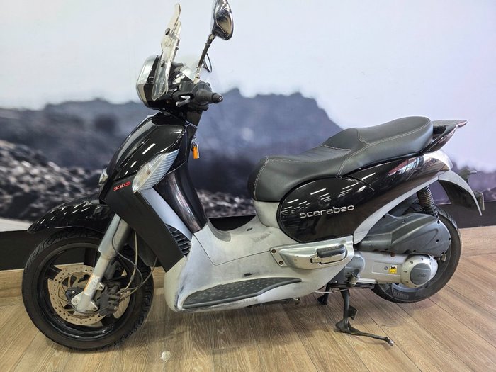 2012 APRILIA SCARABEO 300ie Black