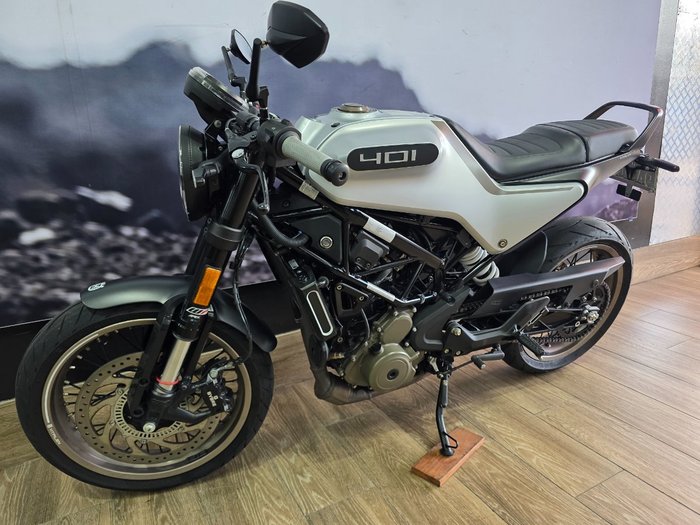 2021 HUSQVARNA VITPILEN 401 GREY