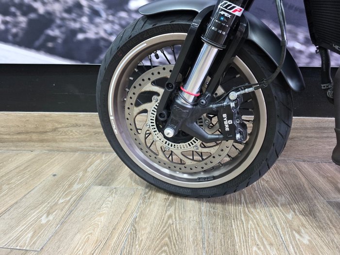 2021 HUSQVARNA VITPILEN 401 GREY