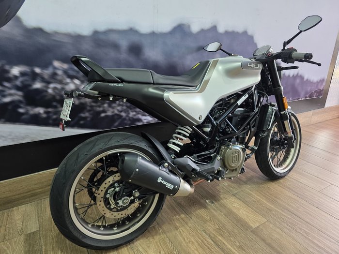 2021 HUSQVARNA VITPILEN 401 GREY
