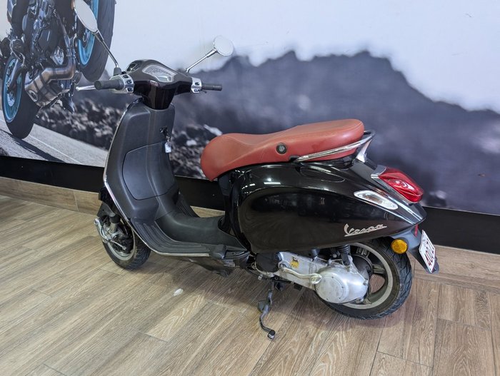 2015 VESPA PRIMAVERA Black