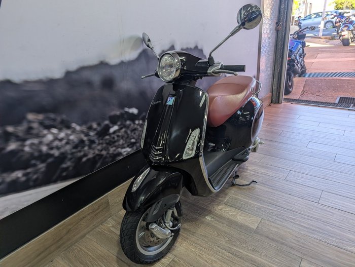 2015 VESPA PRIMAVERA Black