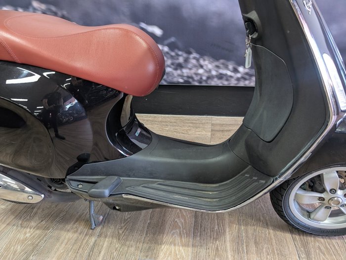 2015 VESPA PRIMAVERA Black