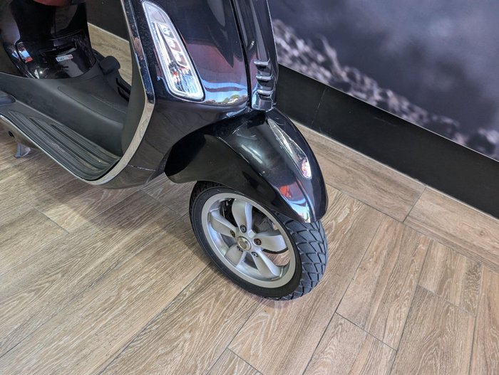 2015 VESPA PRIMAVERA Black