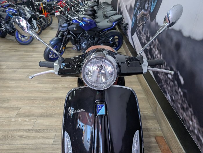2015 VESPA PRIMAVERA Black