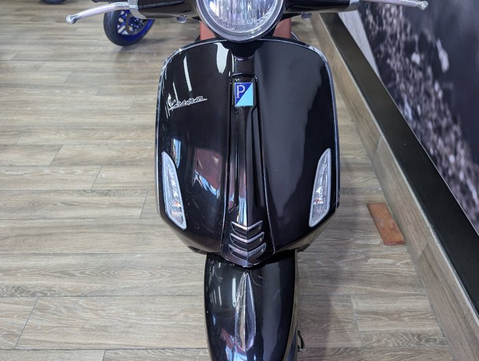 2015 VESPA PRIMAVERA Black
