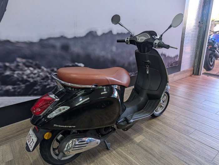 2015 VESPA PRIMAVERA Black