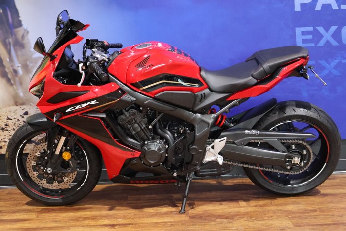 2023 Honda CBR650R Red