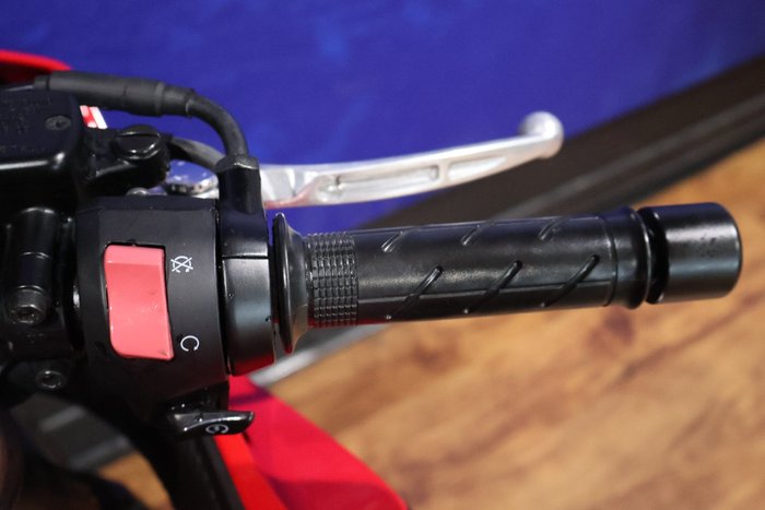 2023 Honda CBR650R Red