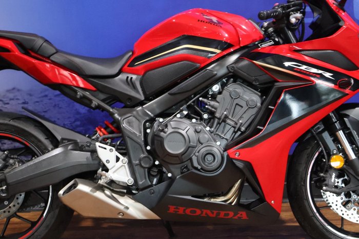 2023 Honda CBR650R Red