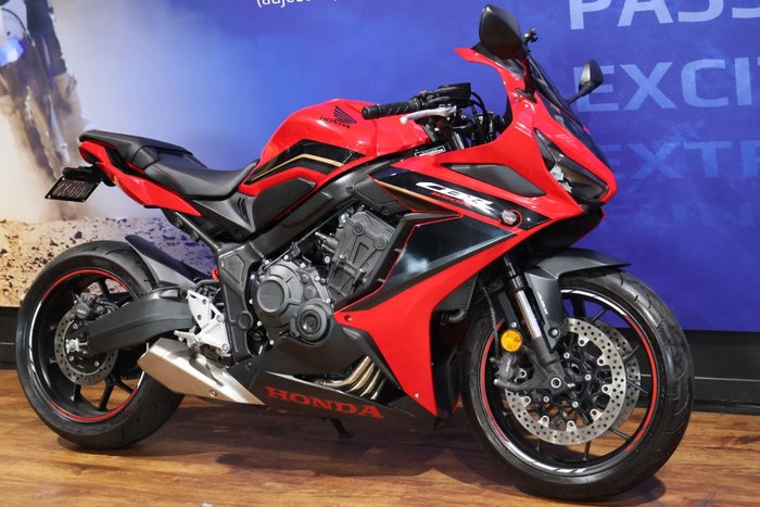 2023 Honda CBR650R Red