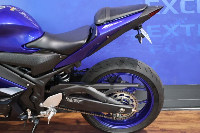 2024 Yamaha YZF-R3 Blue