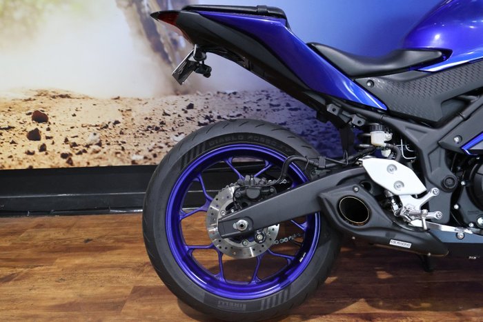 2024 Yamaha YZF-R3 Blue