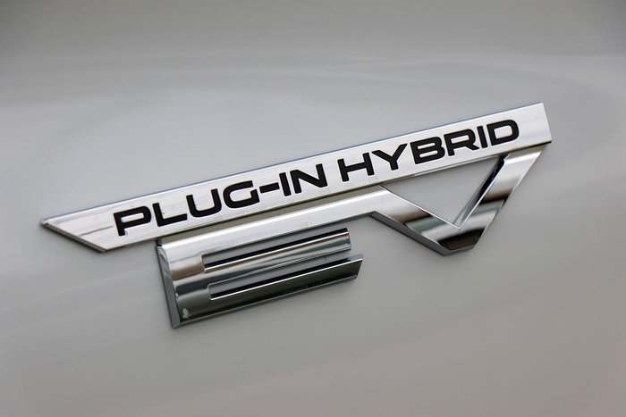 2024 Mitsubishi Outlander PHEV Exceed Tourer