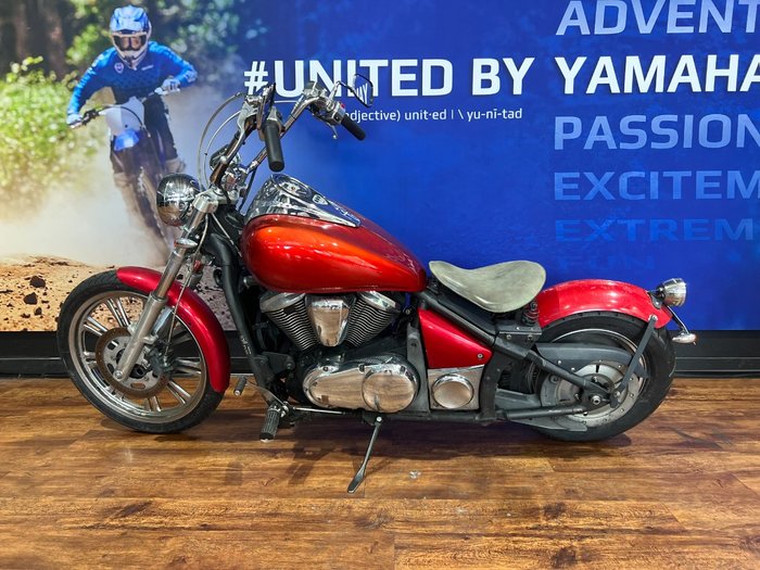 2010 Kawasaki VULCAN 900 CUSTOM Red