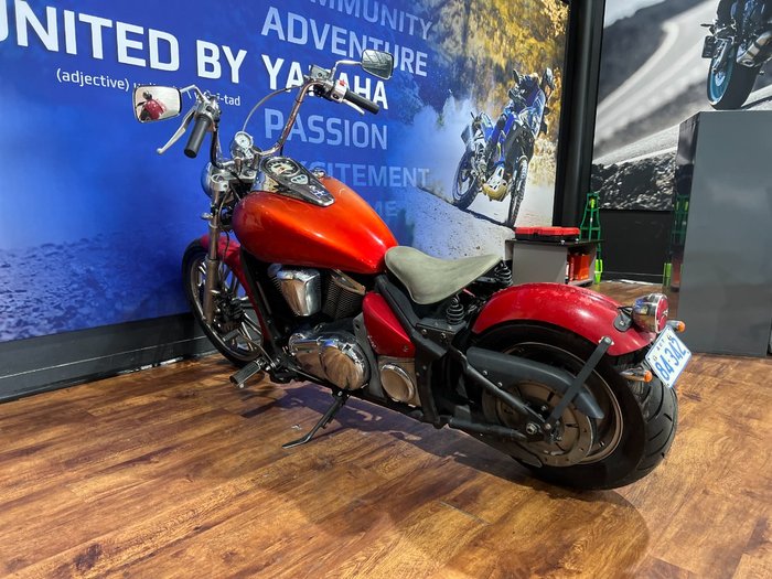 2010 Kawasaki VULCAN 900 CUSTOM Red