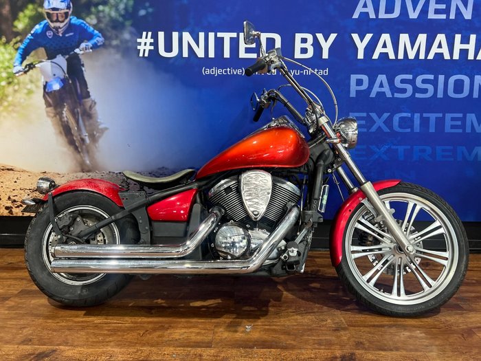 2010 Kawasaki VULCAN 900 CUSTOM Red