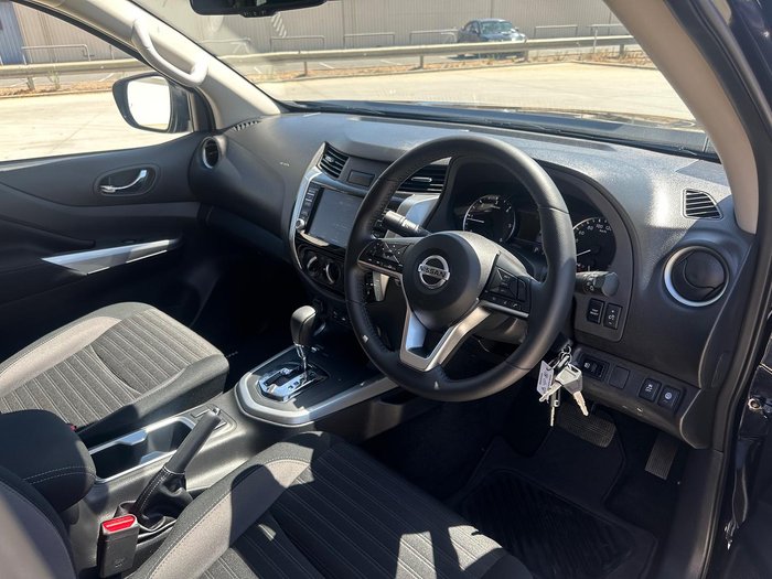 2025 Nissan Navara ST