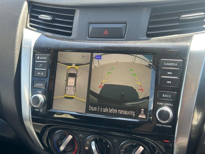 2025 Nissan Navara ST