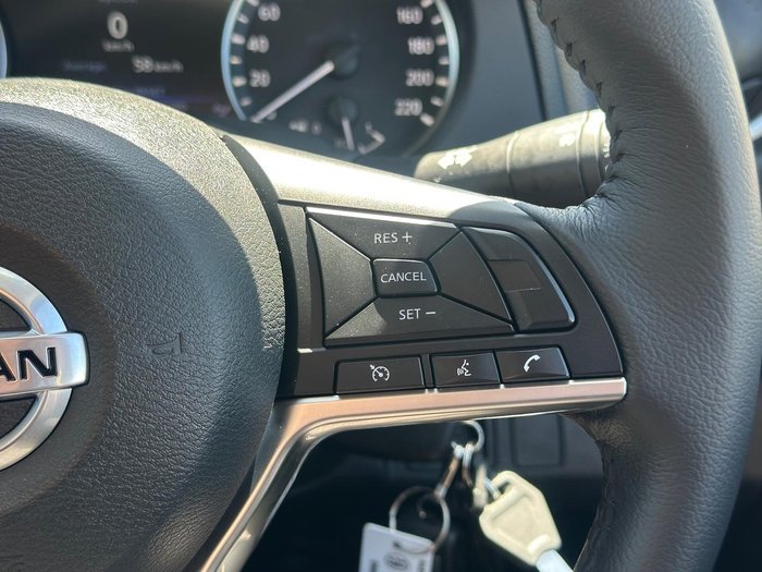 2025 Nissan Navara ST