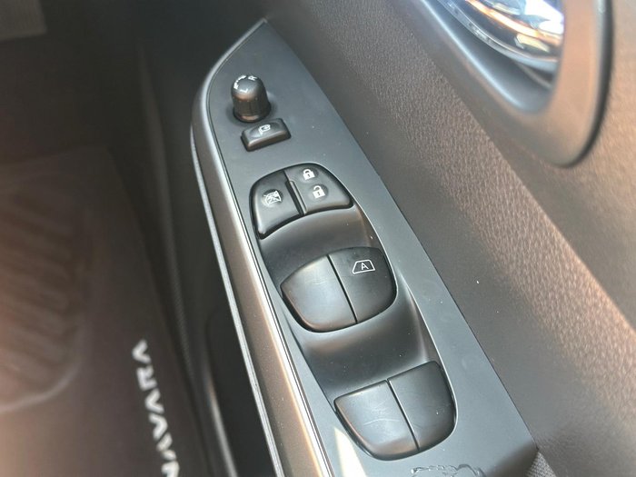 2025 Nissan Navara ST