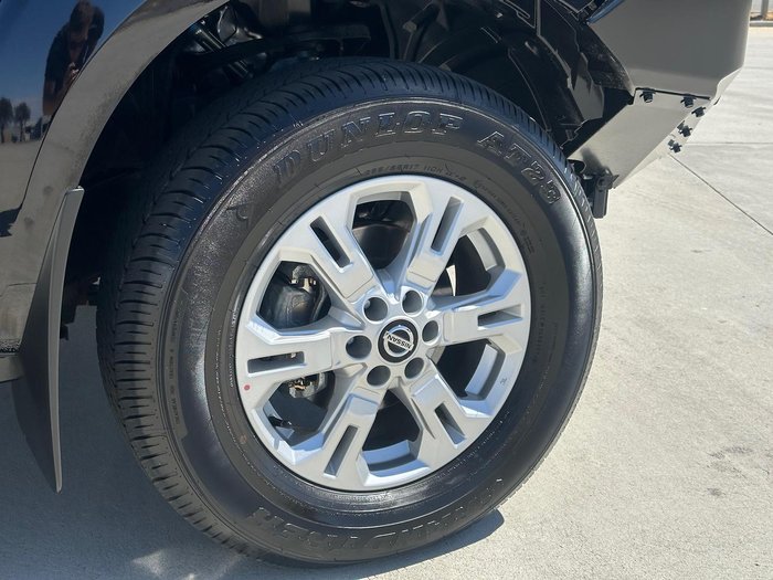 2025 Nissan Navara ST