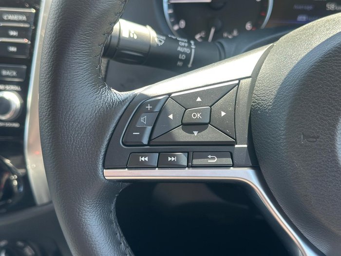 2025 Nissan Navara ST