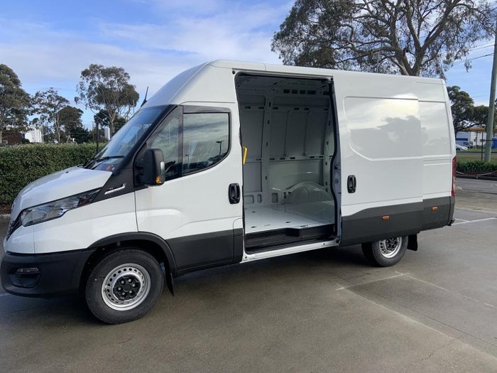 2025 Iveco Daily 35S18V