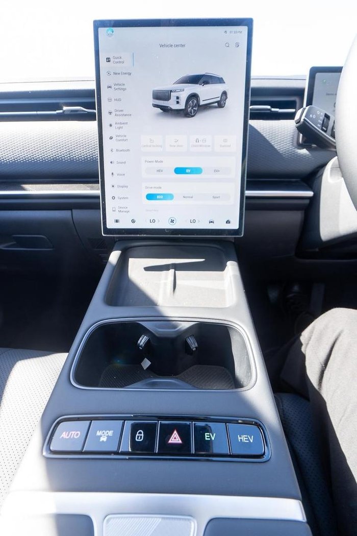 2025 Jaecoo J7 SHS Summit