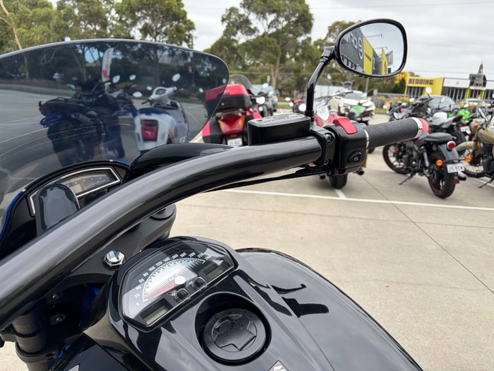 2017 Suzuki VZR 1800 BOULEVARD (M109R) Black