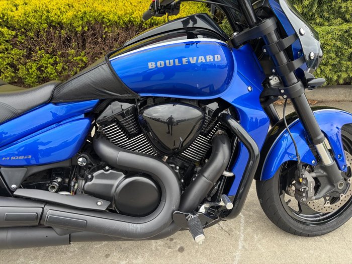 2017 Suzuki VZR 1800 BOULEVARD (M109R) Black