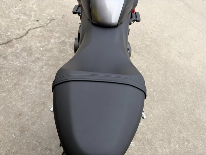 2023 Triumph TRIDENT 660 Grey
