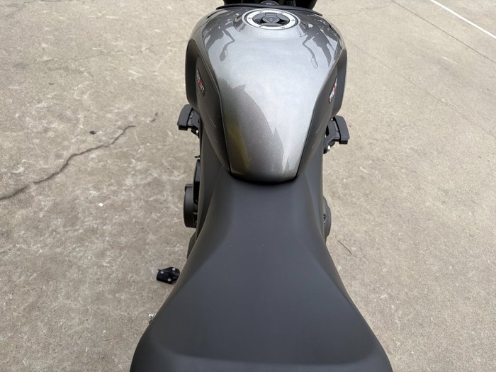 2023 Triumph TRIDENT 660 Grey