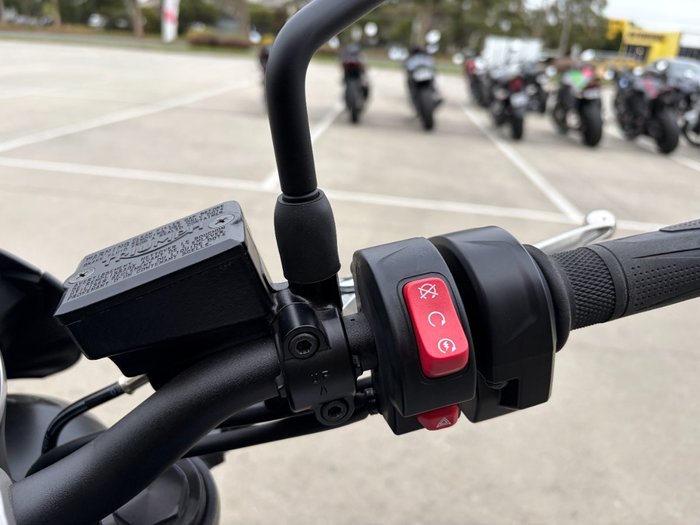 2023 Triumph TRIDENT 660 Grey